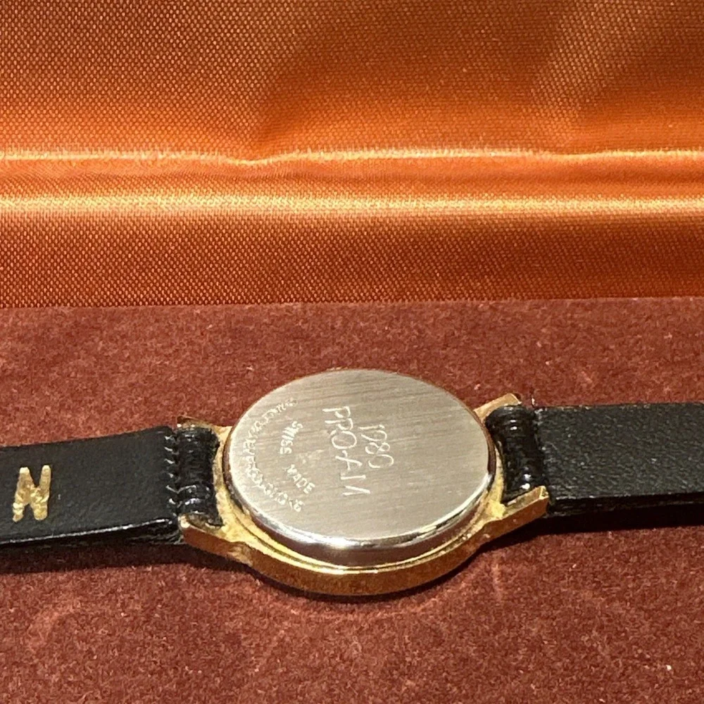 Vintage ELGIN Walt Disney Mickey 1980 Pro-Am Golf Womans Watch